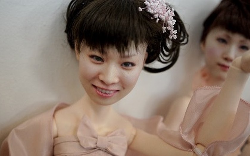 Ανατριχιαστικό: Εταιρεία φτιάχνει κούκλες με τα πρόσωπα των πελατών
